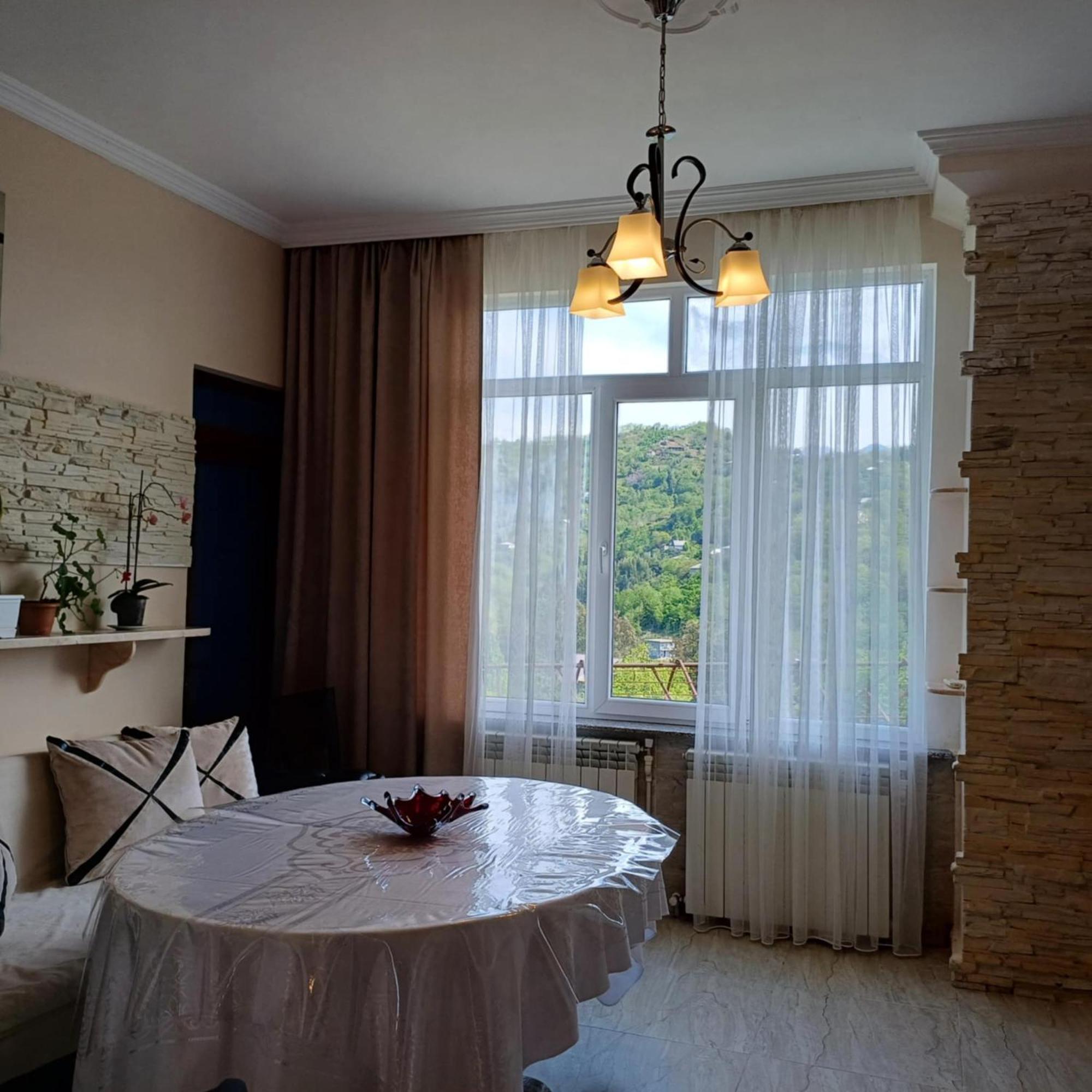 Bis-A Guesthouse Махінджаурі Екстер'єр фото